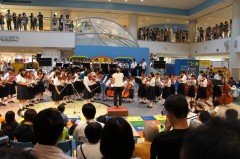 行田中学校管弦楽部のみなさんに演奏をしていただきました。