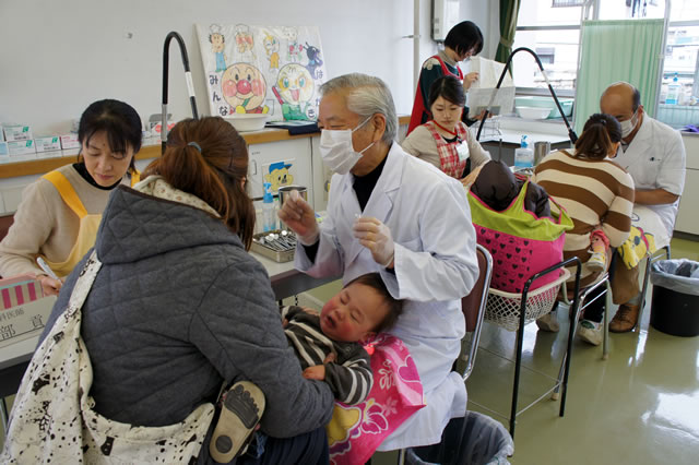 １歳６ヶ月児健康診査(旧中央保健センター)の様子